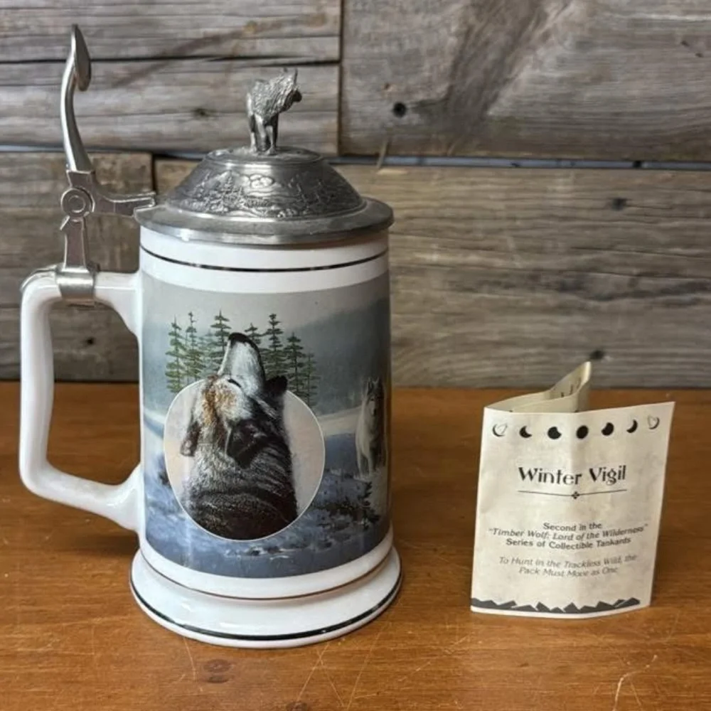 Winter Vigil Timberwolf Stein